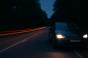 Iluminarea inteligentă a drumului: cum un set de becuri auto de calitate poate face diferența
