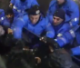 Imaginile in care un jandarm loveste protestatarii sunt analizate. "Este o actiune individuala. Si-a pierdut calmul sub presiunea multimii"