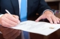 Iohannis a promulgat legea privind conflictul de interese şi incompatibilitatea aleşilor locali