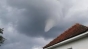 O tornadă a făcut prăpăd în Arad. Oamenii au fugit panicaţi din calea ei