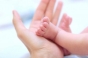 Peripetiile parintilor unui bebelus de cinci luni, care nu mai stiau ce au, baiat sau fetita