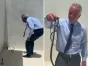 Robert F. Kennedy Jr. a prins doi șerpi cu mâinile goale dar americanii "au făcut mișto" de el