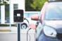 Românii caută tot mai multe mașini electrice după scumpirea carburanților. Cât costă 15 mii de kilometri în funcție de tipul motorului
