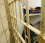 S-a spânzurat cu un cearsaf la 3 zile dupa ce a fost incarcerat in Penitenciarul Iasi