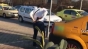 Scene şocante la Aeroportul Otopeni. Un taximetrist şi-a ameninţat clienţii cu un pistol