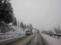 Trafic în condiţii de iarnă pe Autostrada 1 Sibiu-Deva, în zonă ninge abundent