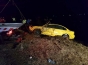 Trupul unui bărbat care a plonjat cu maşina într-un lac din Arad, căutat de salvatori