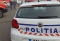 Un autoturism a intrat într-o stație de autobuz. Doi răniți