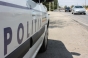 Un bărbat a fost reţinut după ce a distrus maşina poliţiei