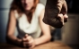 Un bărbat şi-a omorât partenera de viaţă după ce a descoperit că femeia îi face sex oral prietenului de pahar chiar în faţa lui