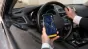Un nou rival intră pe piața de ridesharing din România și readuce prețul la mica înțelegere: Cursele nu mai au tarif fix, ci se negociază