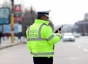 Un poliţist din Piteşti şi-a dat singur amendă, după ce a oprit în trafic o tânără care conducea cu viteză