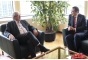 Victor Ponta vrea sa intervina la Jean Claude Junker sa se repare scara rulanta a Aeroportului Otopeni: "E o rusine!"