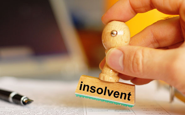 A fost devansată intrarea în vigoare a legii insolvenţei persoanelor fizice
