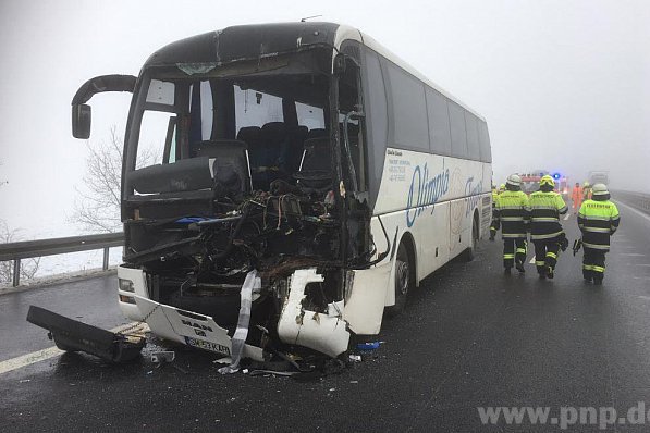 Accident grav cu români, în Germania. Cel puţin nouă răniţi