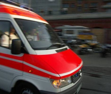 Accident grav la Ziua Marinei! O fată a căzut în cap de pe dig