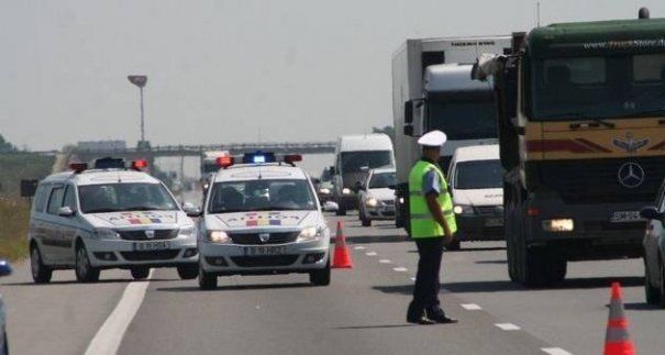 Accident mortal, provocat de un polițist. Două persoane au decedat