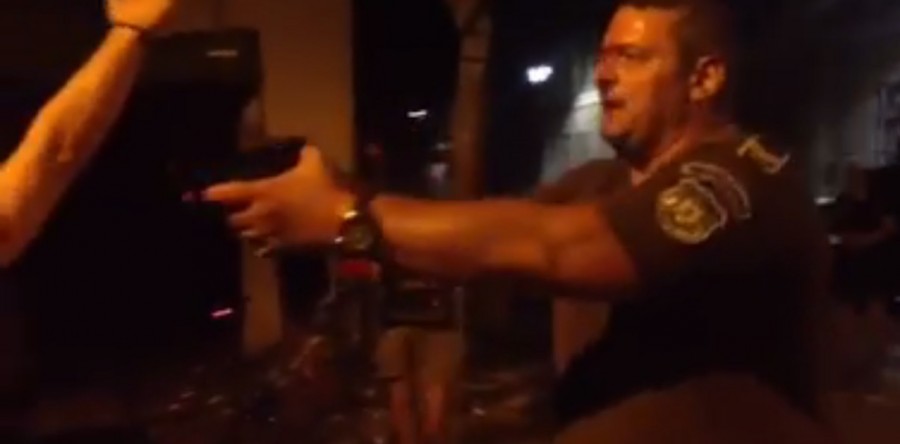 Activist împușcat în cap de un angajat al Poliției Locale în Centrul Capitalei