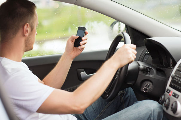 Adevărul despre telefonul mobil: Provoacă sau nu tumori?