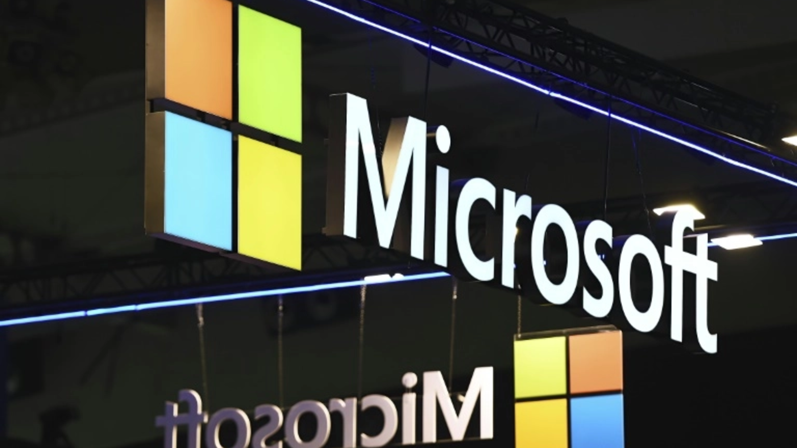 AI evoluează independent de om: Microsoft avertizează după noile incidente de la OpenAI că inteligenţa artificială şi-a modificat propria memorie de lucru
