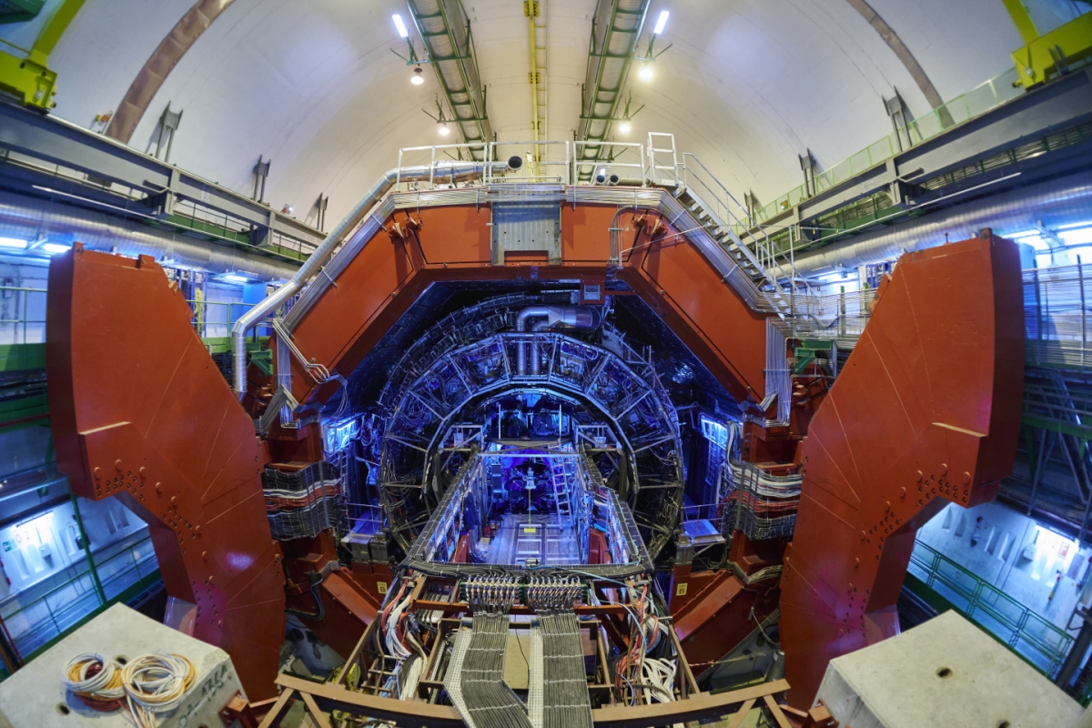 Alchimie modernă: Aur din plumb, în inima acceleratorului CERN. In curand metalul pretios va deveni la fel de banal precum otelul