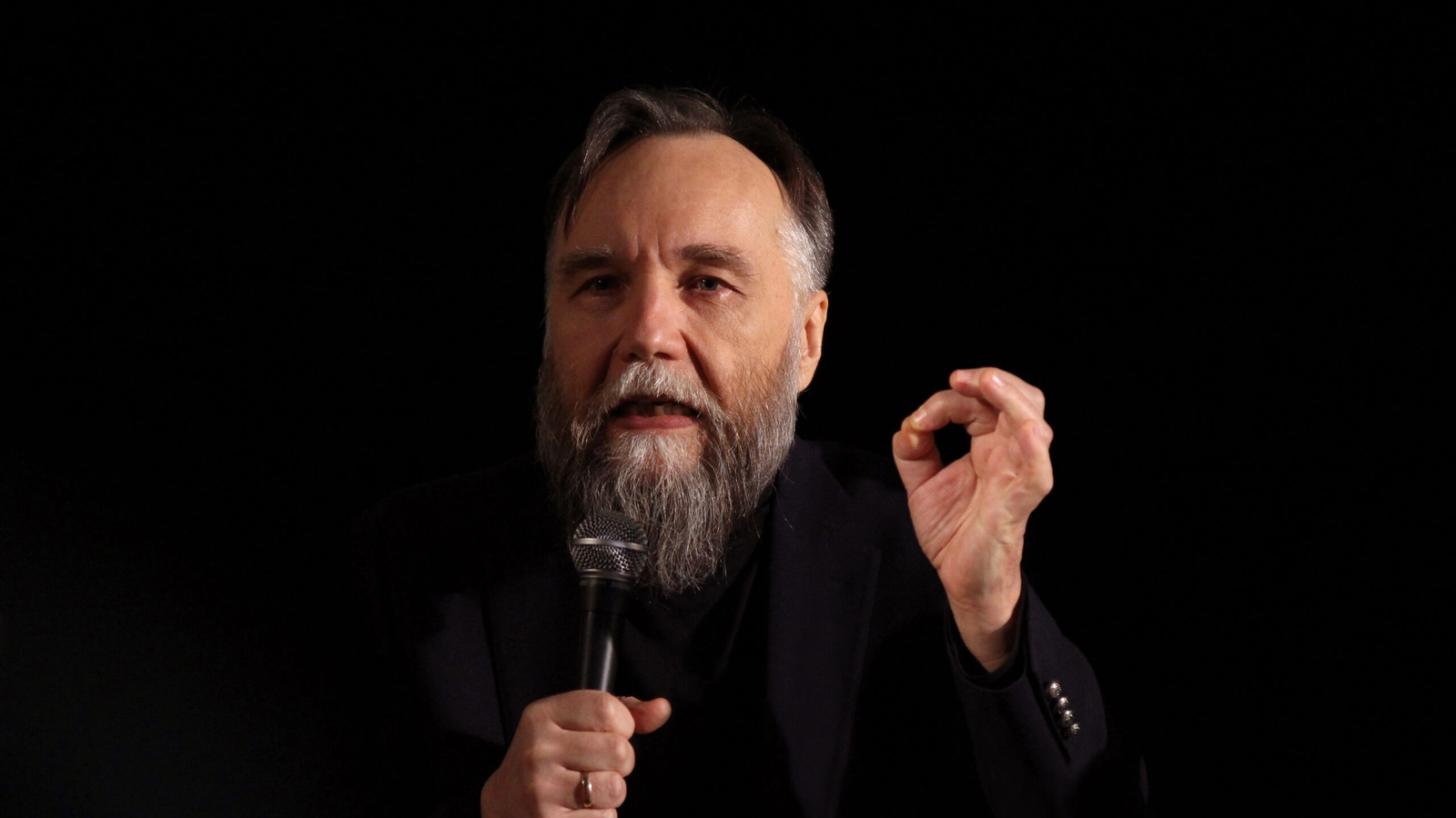 Aleksandr Dughin, previziune sumbră: "Un Al Treilea Război Mondial este mai mult decât probabil. Va trebui să participăm la o luptă a tuturor împotriva tuturor"