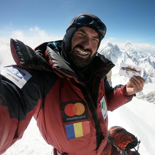 Alex Găvan, după ce a atins cel ce-al şaptelea vârf de peste 8000 m fără oxigen suplimentar: 