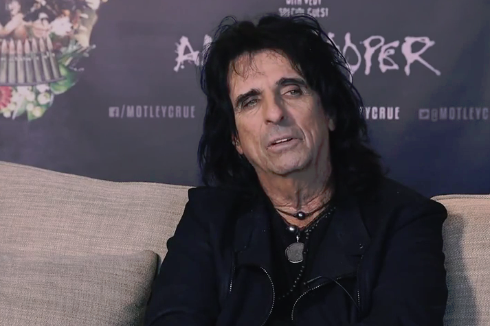 Alice Cooper a încheiat un „pact de moarte