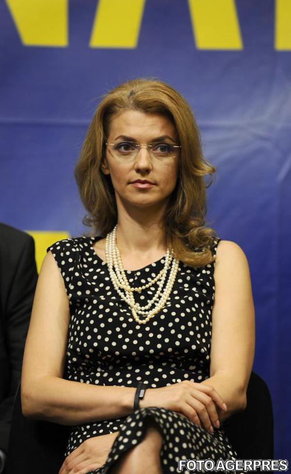 Alina Gorghiu: Doar o guvernare nefunctionala se lauda cu inaugurarea a 10 kilometri de autostrada