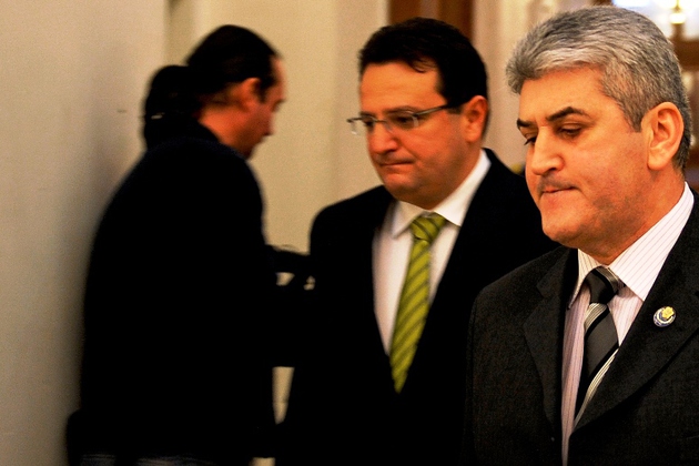 Ambasadorul George Maior „spală