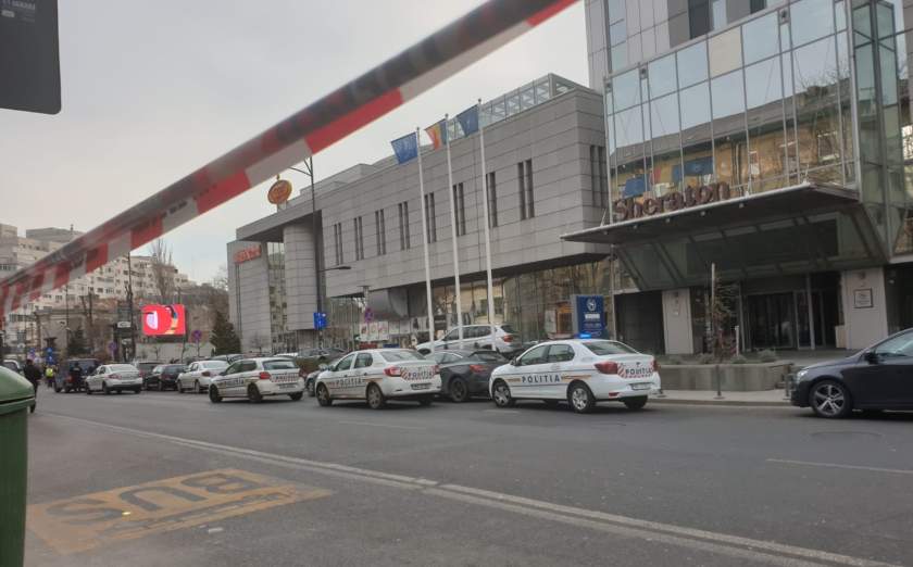 Ameninţari cu bombă si rachete la Hotel Sheraton si Scoala Americana, în București. Poliţia a intervenit