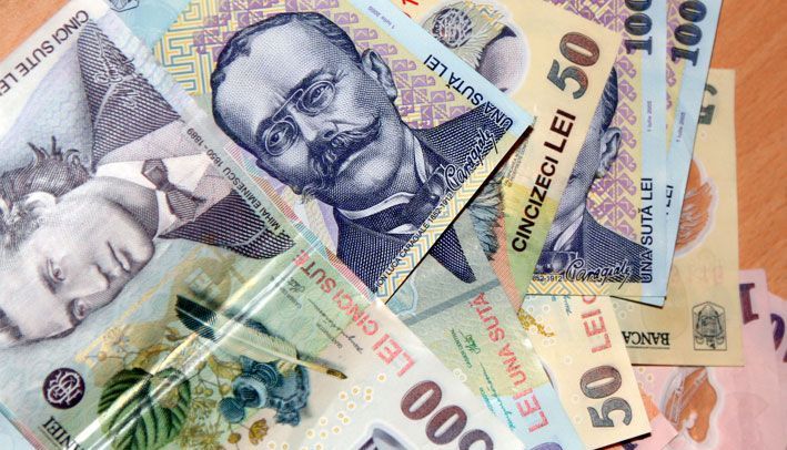 Analiștii estimează că euro ar putea depăşi pragul de 4,85 lei în următoarele 12 luni