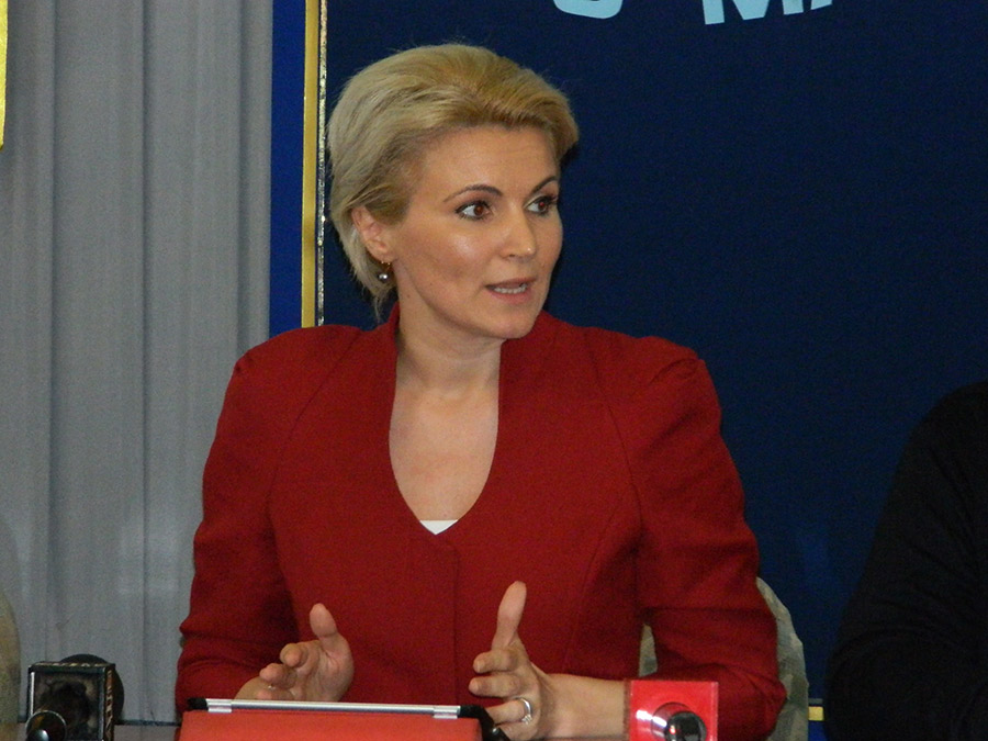 Andreea Paul: PONTA este GOLANUL din FRUNTEA ȚĂRII în favoarea corupților