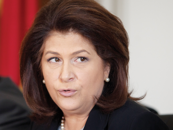 Angajaţii Ministerului Muncii răsuflă uşuraţi după plecarea Rovanei Plumb