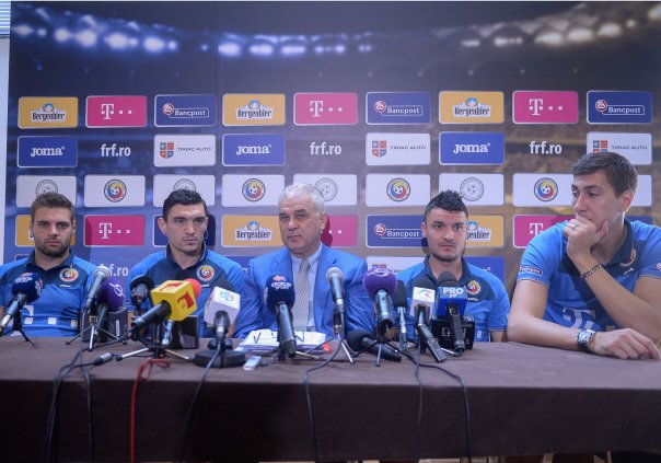 Anghel Iordănescu a convocat 13 jucători din Liga 1 pentru amicalele cu RD Congo și Ucraina