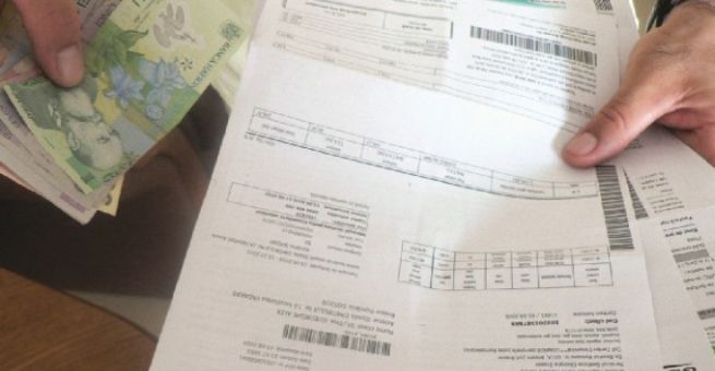 ANRE: Facturile finale la energie electrică ale consumatorilor casnici vor scădea cu 2,4% în trimestrul II 2016
