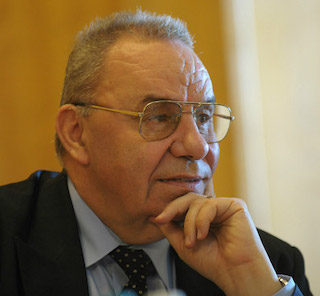 Apariția "societății minciunii"
