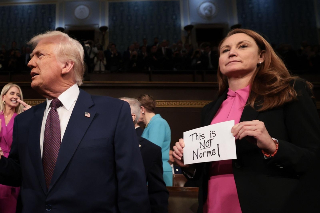 Apropiații președintelui SUA știu, dar nu spun nimic: "Trump este prea deranjat mintal pentru a-și continua mandatul!"
