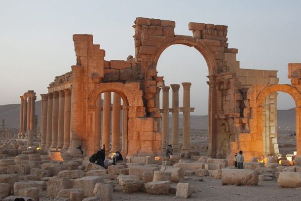 Arcul de Triumf din Palmira, aruncat în aer de Statul Islamic