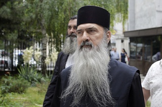 Arhiepiscopul Tomisului, Teodosie Petrescu, cercetat într-un nou dosar la DNA