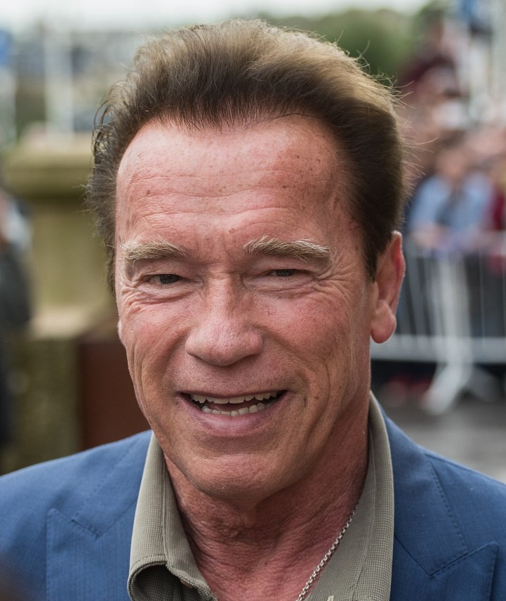 Arnold Schwarzenegger, operat de urgență pe cord deschis