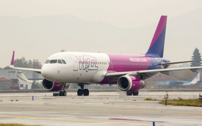 Aterizare de urgenţă pe Aeroportul Otopeni după o ameninţare cu bombă. A fost constituită celula de criză