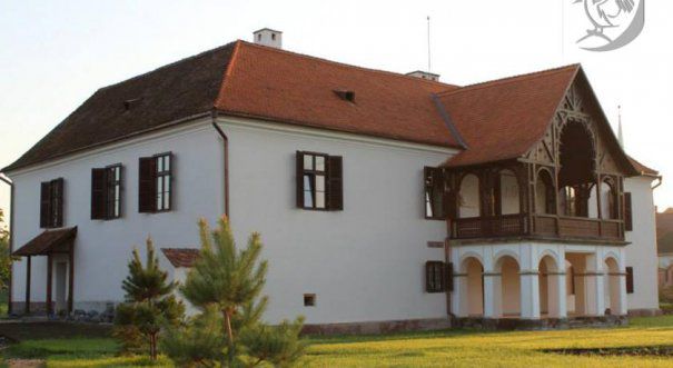 Au cumpărat un castel în Transilvania cu aceasi bani cu care îşi lau un apartament în Bucureşti