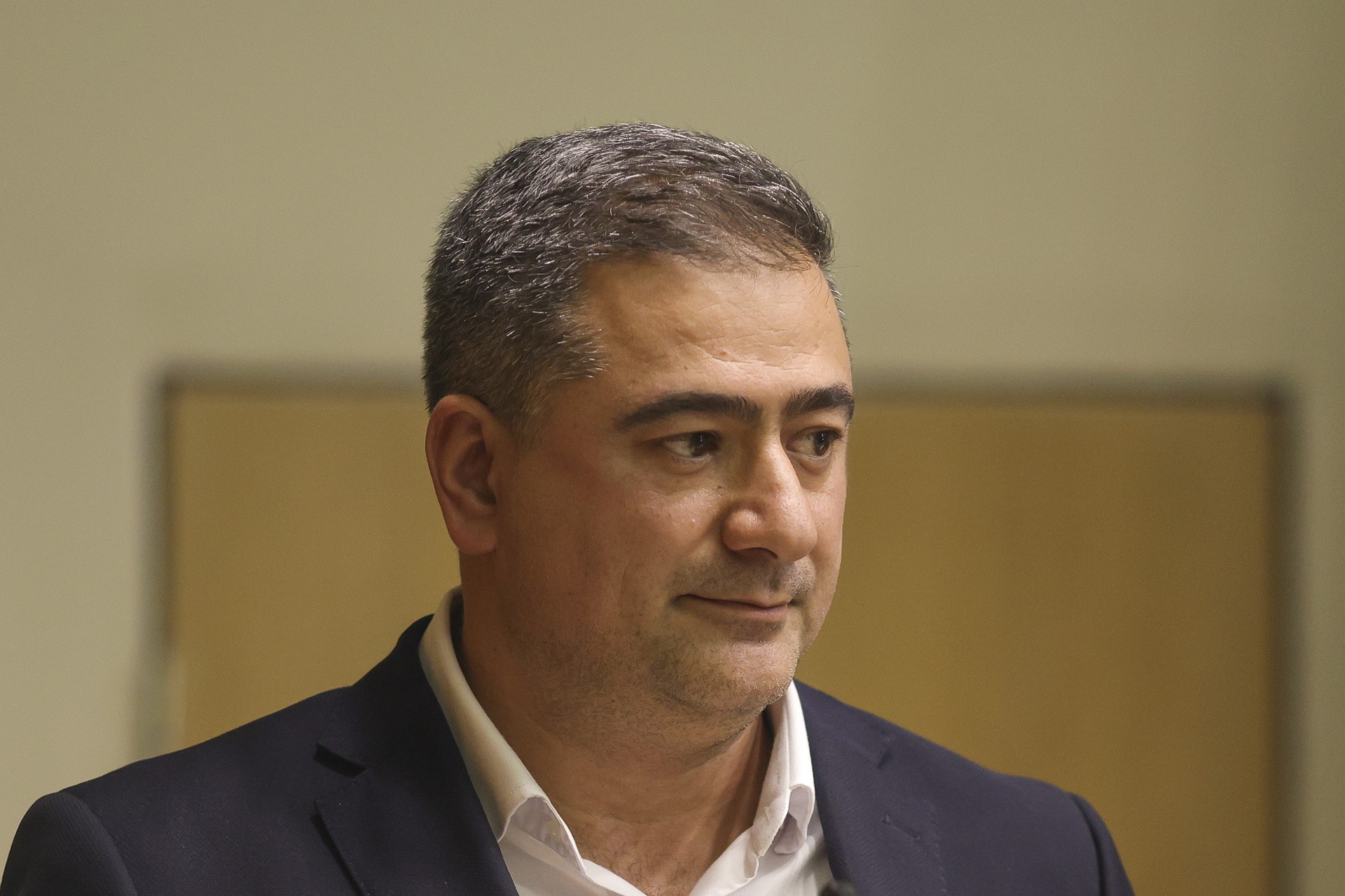 Autoturismele cu minimum 4 persoane vor circula și pe benzile transportului în comun. Plus inca doua proiecte pentru fluidizarea traficului ale lui Dan Cristian Popescu