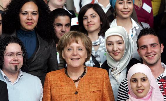 Avertisment Merkel: „Dacă vom începe să spunem că nu dorim musulmani, atunci nu este bine
