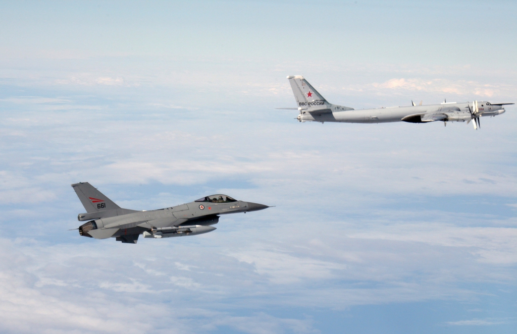 Avioane de vânătoare britanice, aproape de un conflict cu aeronave militare ruse
