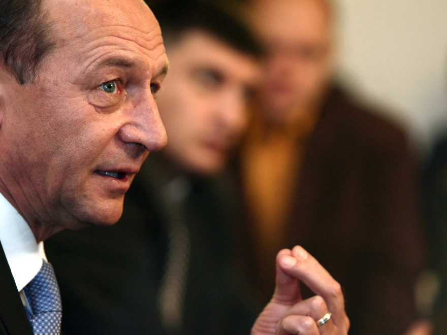 Băsescu, mesaj pentru Dragnea: Nu mai controlezi nici Guvernul, nici PSD