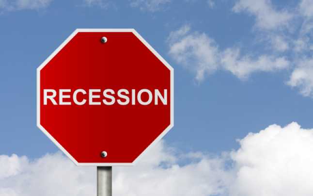 Bancheri: Economia zonei euro se pregăteşte de recesiune. Restricţiile şi campaniile lente de vaccinare nu ajută