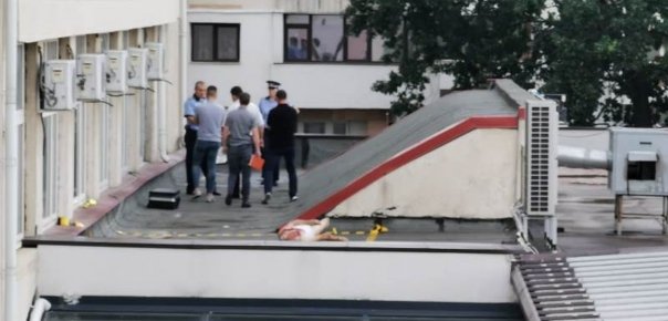 Barbat gasit mort pe terasa unui hotel din Pascani. Era angajat al Ministerului Transporturilor