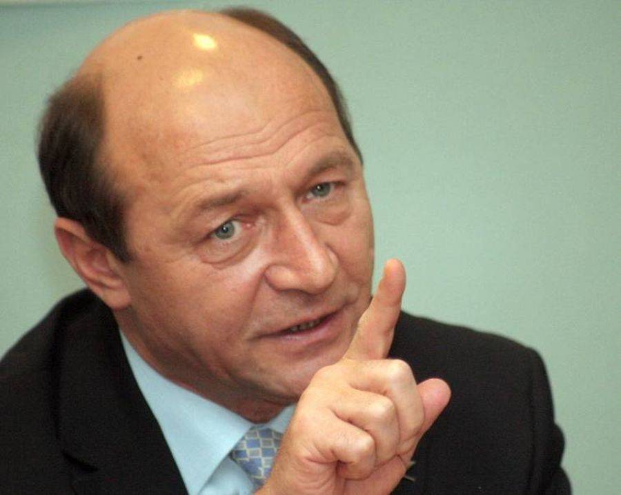 Băsescu dă în judecată Antena 3 şi pe Silvian Ionescu